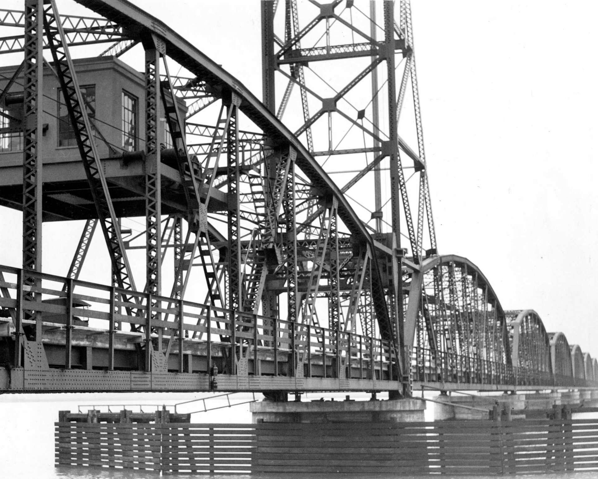 Dumbarton Bridge Traffic Update - vjhf469