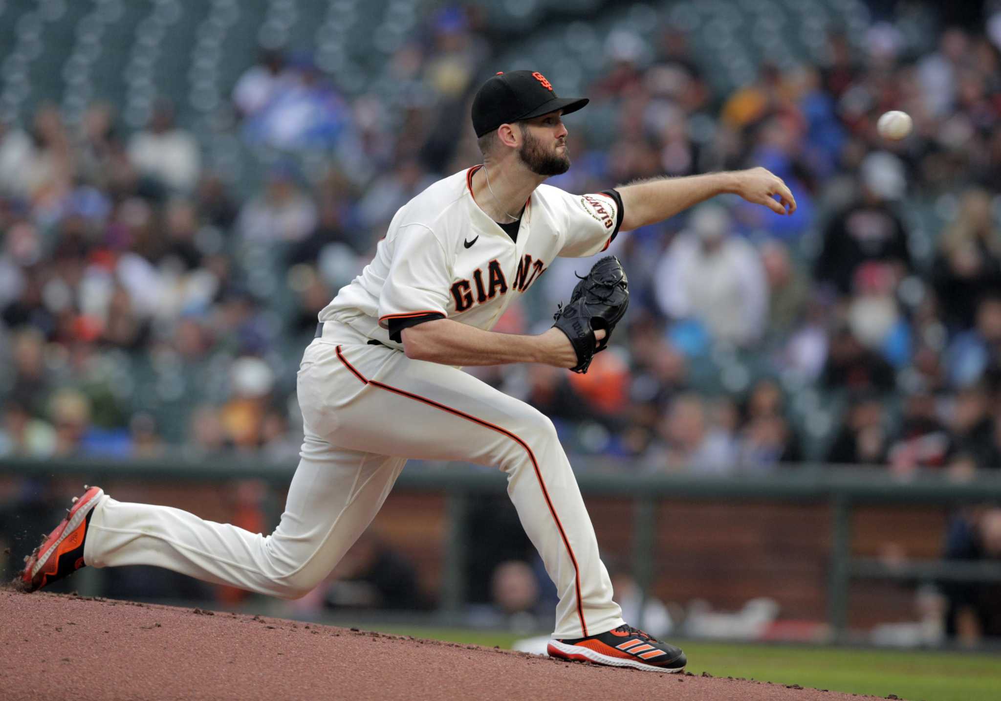 Alex Wood brilliant, Wilmer Flores has 2 HRs as Giants rout Padres 12-0