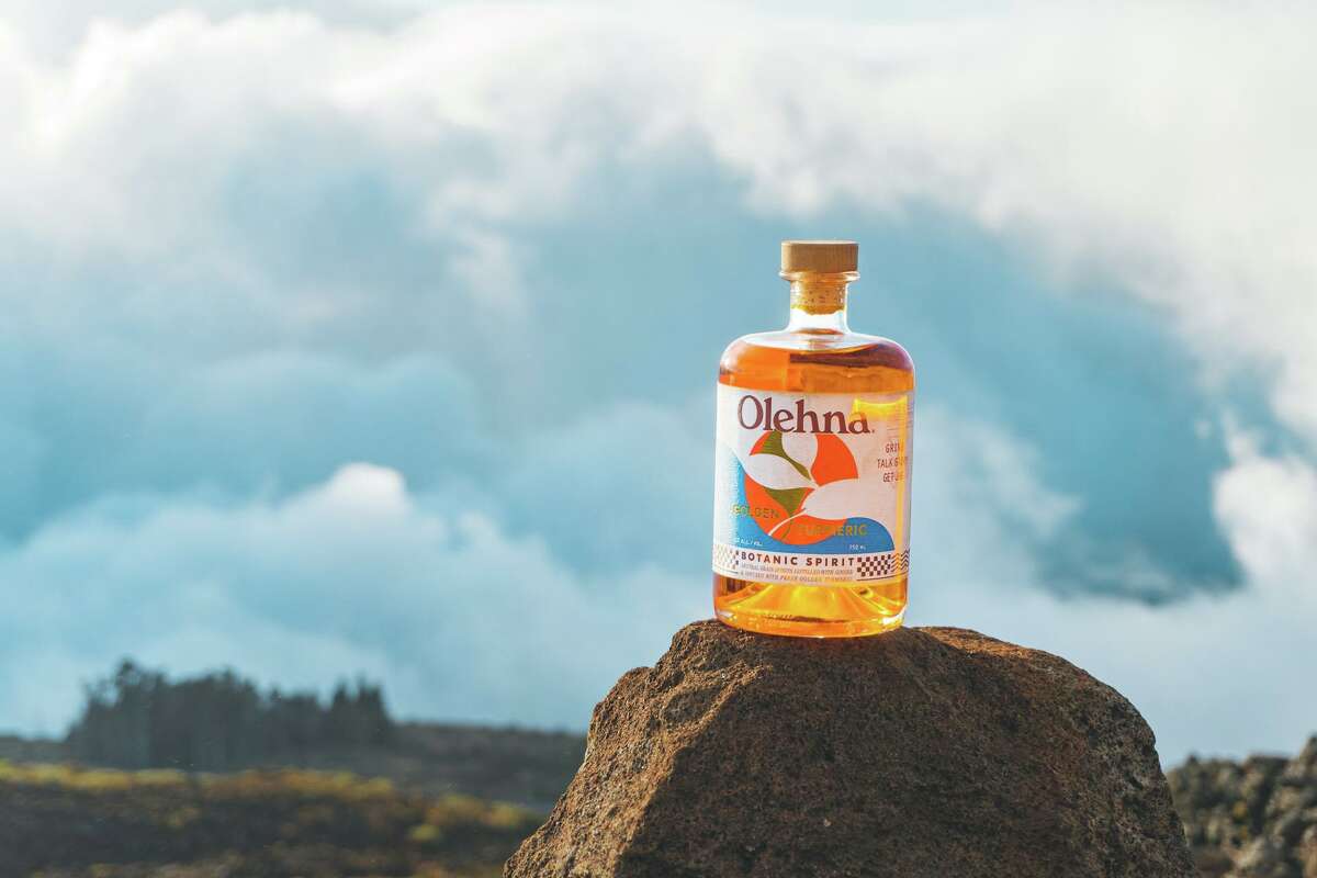 Olehna is a made-up word, but it’s similar to the Hawaiian word for turmeric.