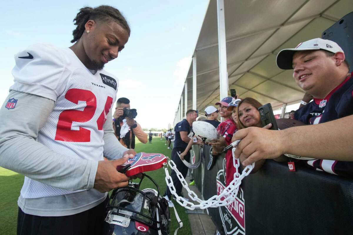 Houston Texans CB Derek Stingley Jr. 'Going After It' In Training Camp -  Sports Illustrated Houston Texans News, Analysis and More