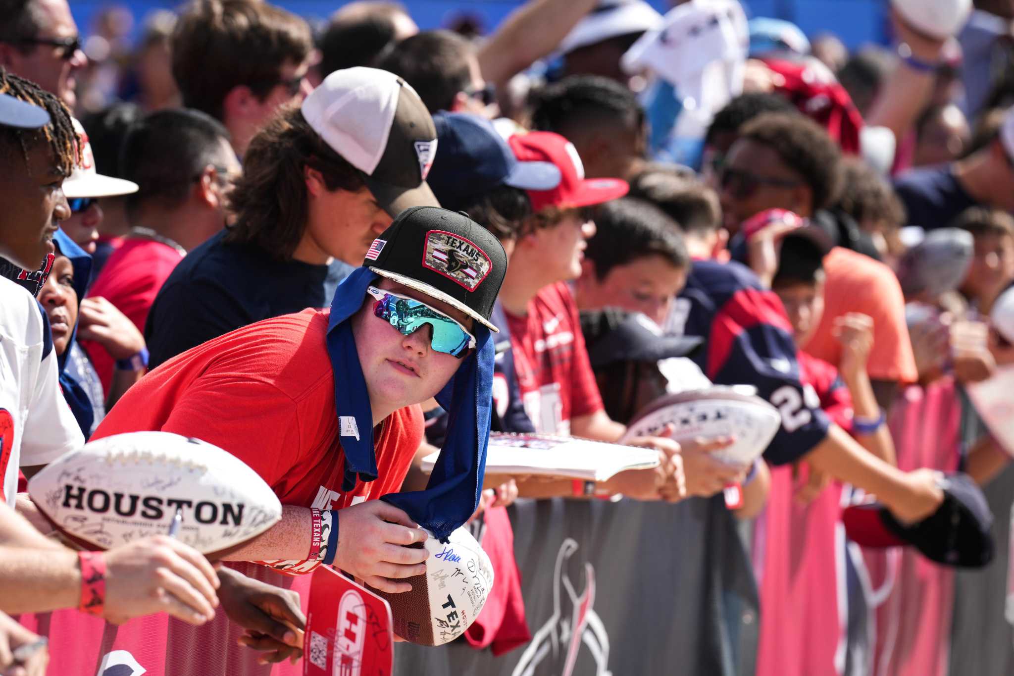 WATCH: Frustrations Turn Into Fights Among Texans Fans Against