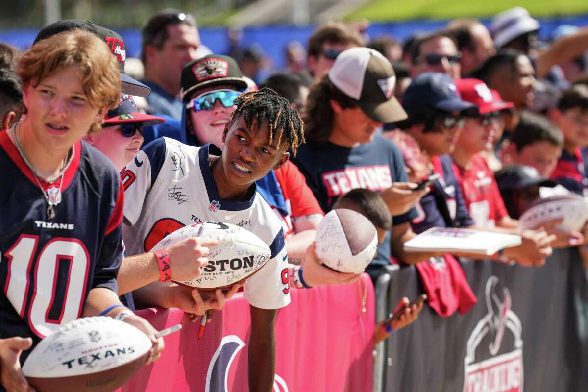 Texans eager to get home to see family and help with rebuilding efforts -  NBC Sports