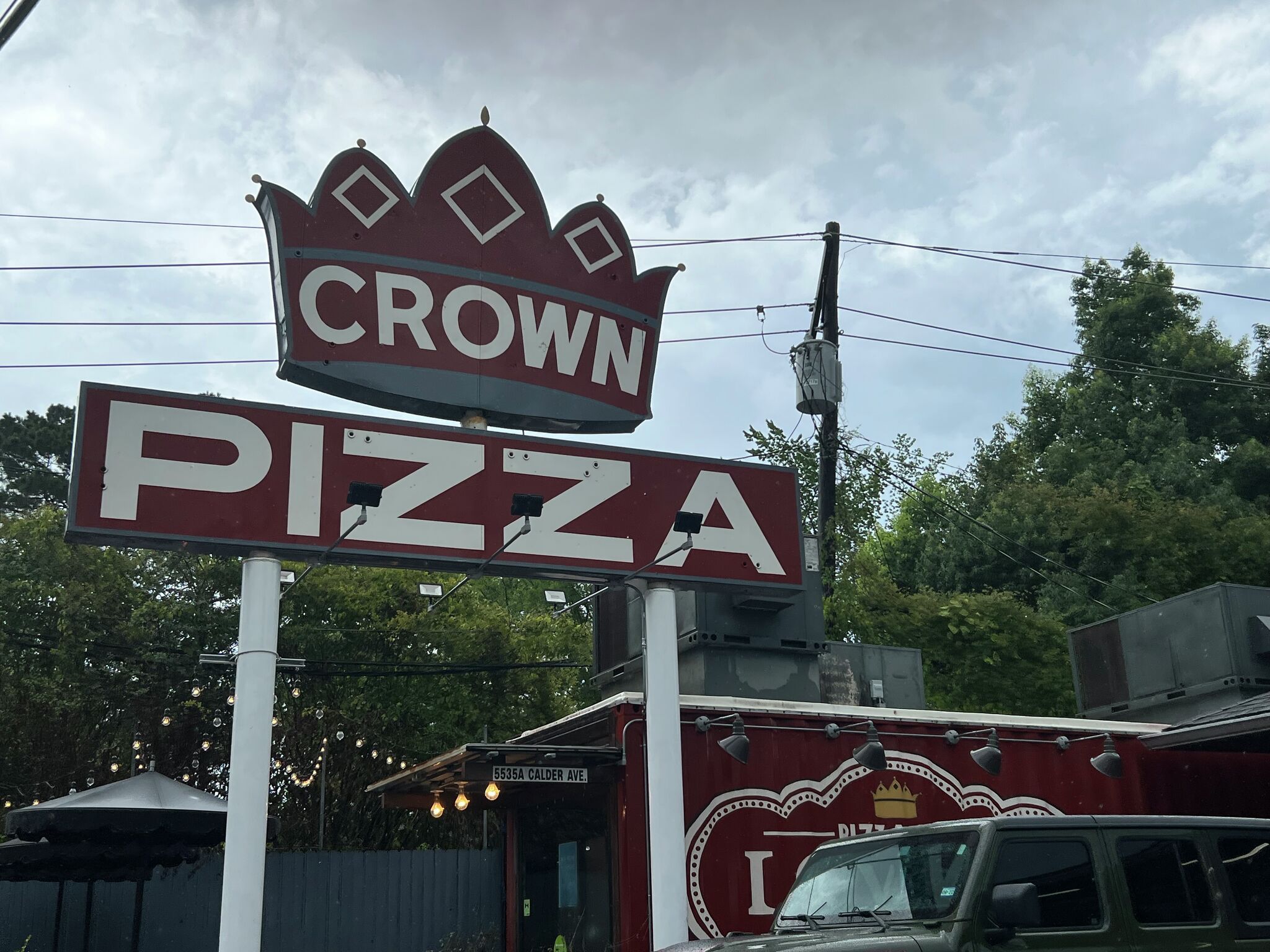 Local pizza restaurant Crown Pizza launches new website