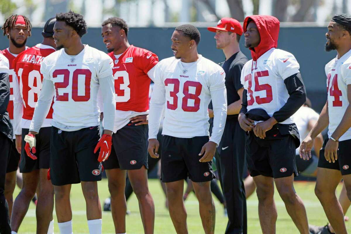 49ers break with tradition to spend big bucks on cornerback Charvarius Ward