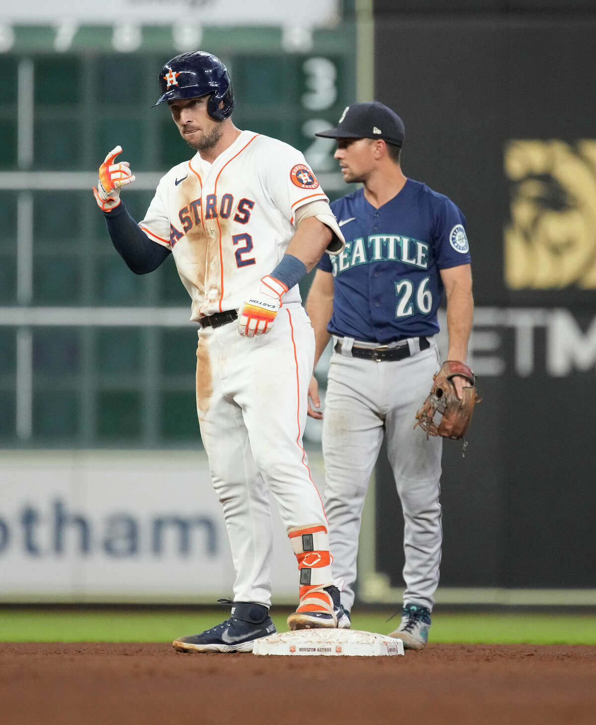 Astros' offense offers little support in loss to Mariners