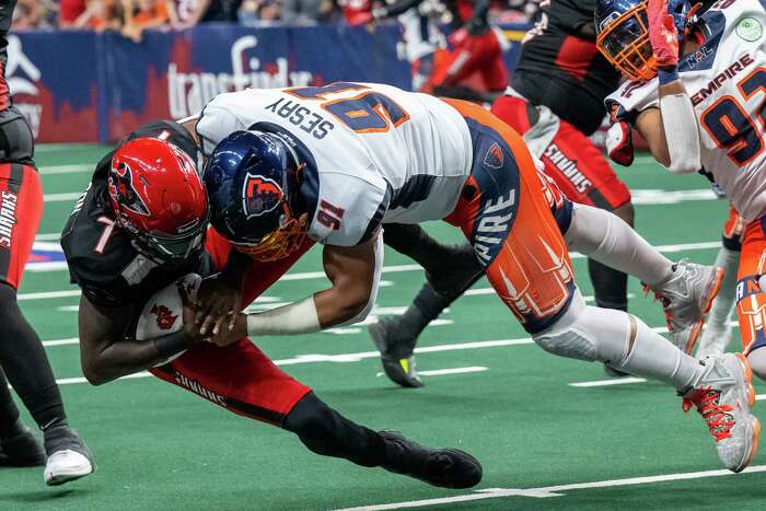 Antonio Brown's arena football team, Albany Empire, in chaos