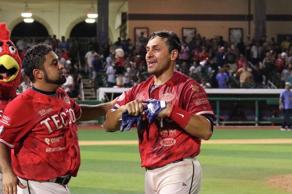 Josh Rodriguez and the Tecolotes Dos Laredos defeated the Piratas de Campeche 2-1 on Saturday.