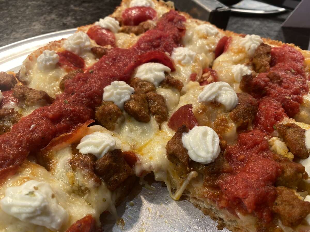 Via 313, which specializes in Detroit-style pizza, is now open in San Antonio near Medical Center.