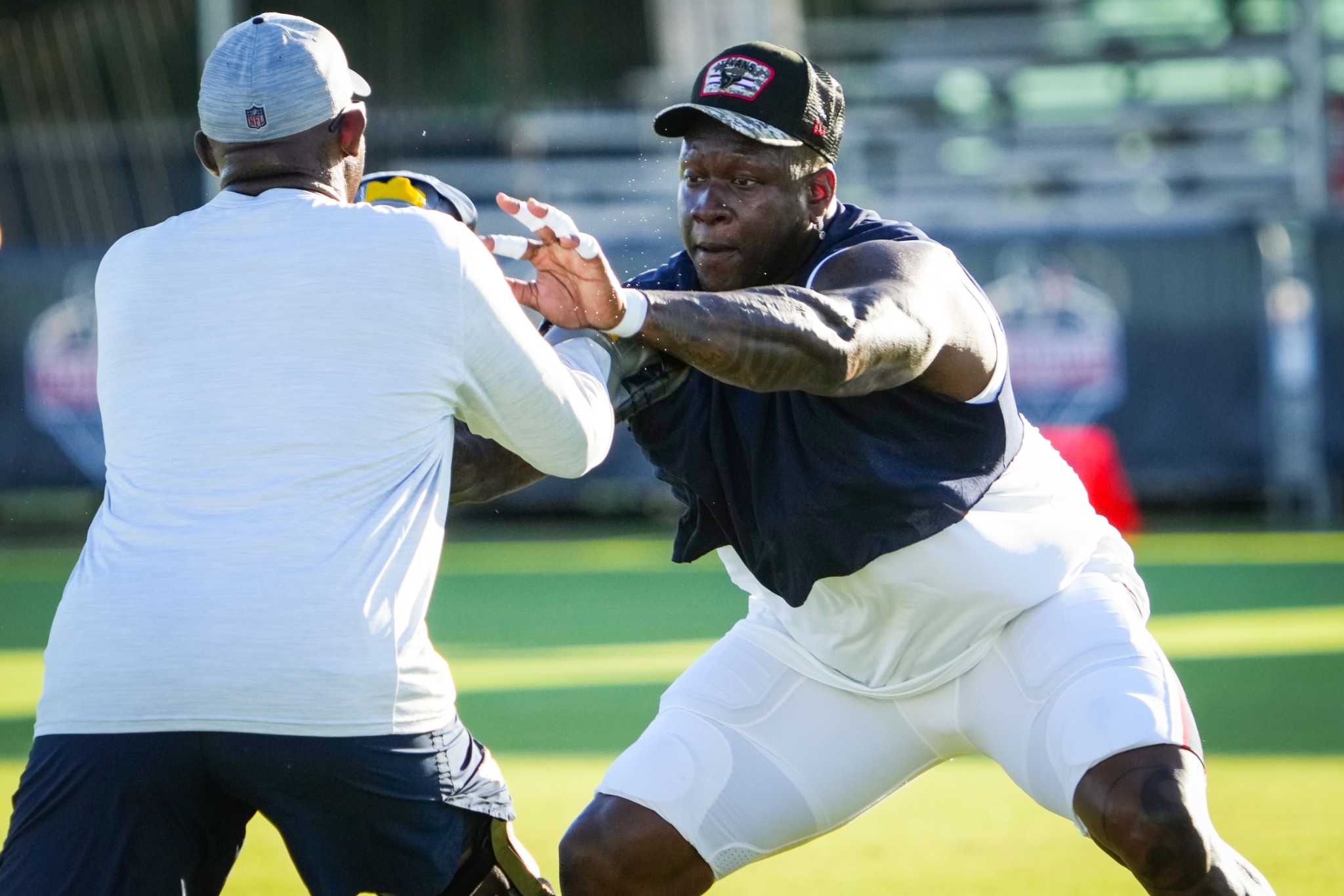 You for real, bro?': Inside Laremy Tunsil's first Texans season and his  never-ending quest to prove himself - The Athletic