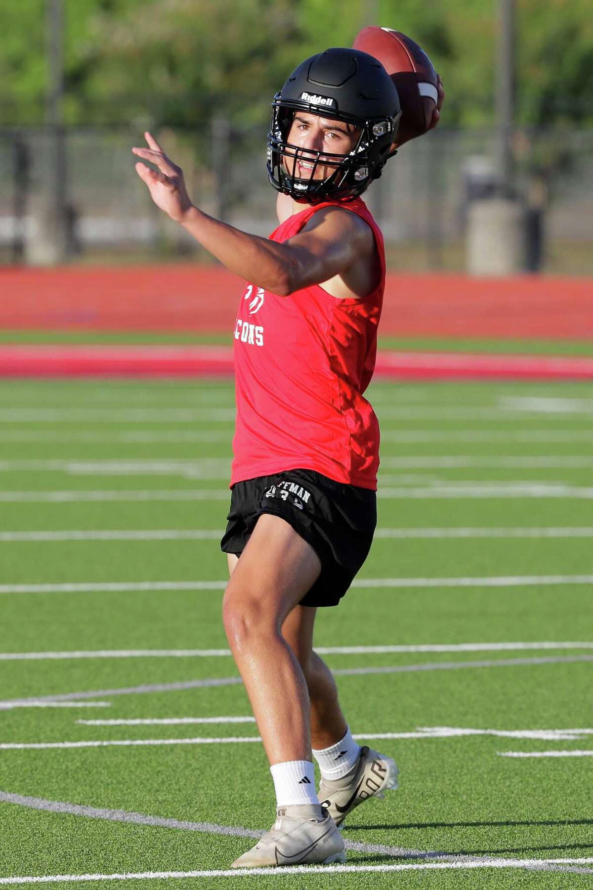 HuffmanHargrave begins practices with new coach Joey Buchta