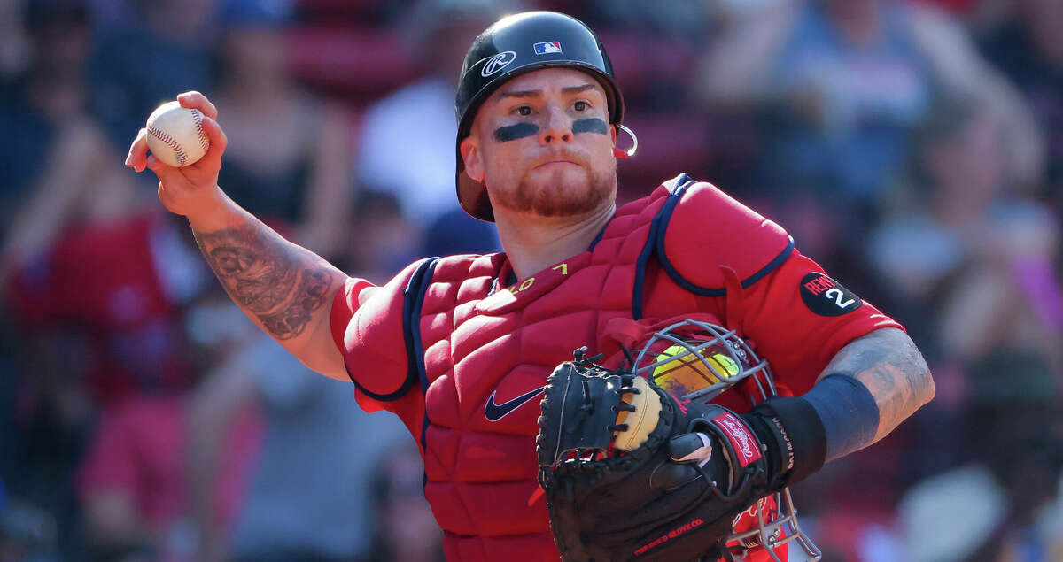 Red Sox trade catcher Christian Vázquez to Houston Astros