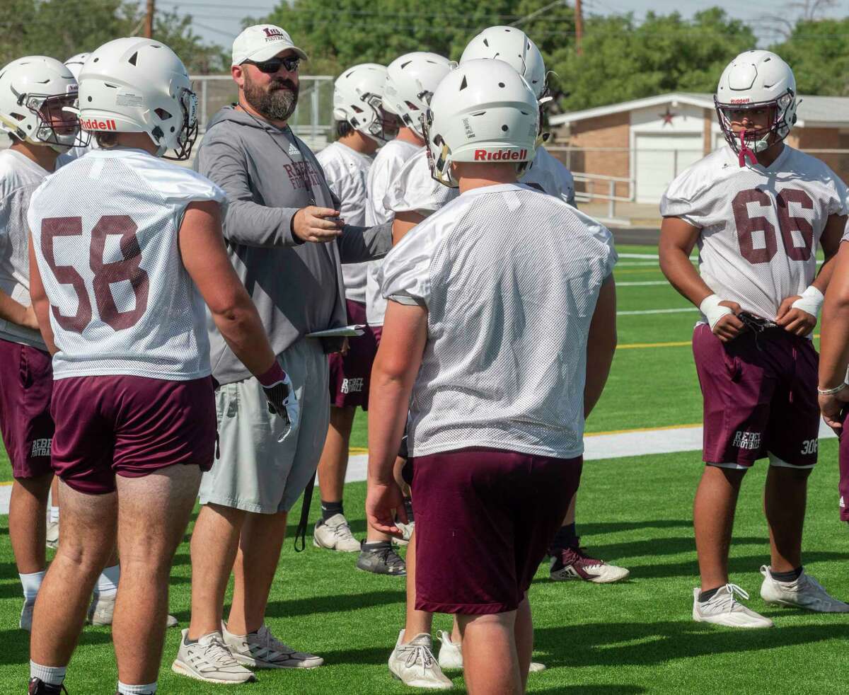 Legacy co-offensive coordinator Boe Smith works with players 08/01/2022 during the first day of practice at Rebel Field. Tim Fischer/Reporter-Telegram