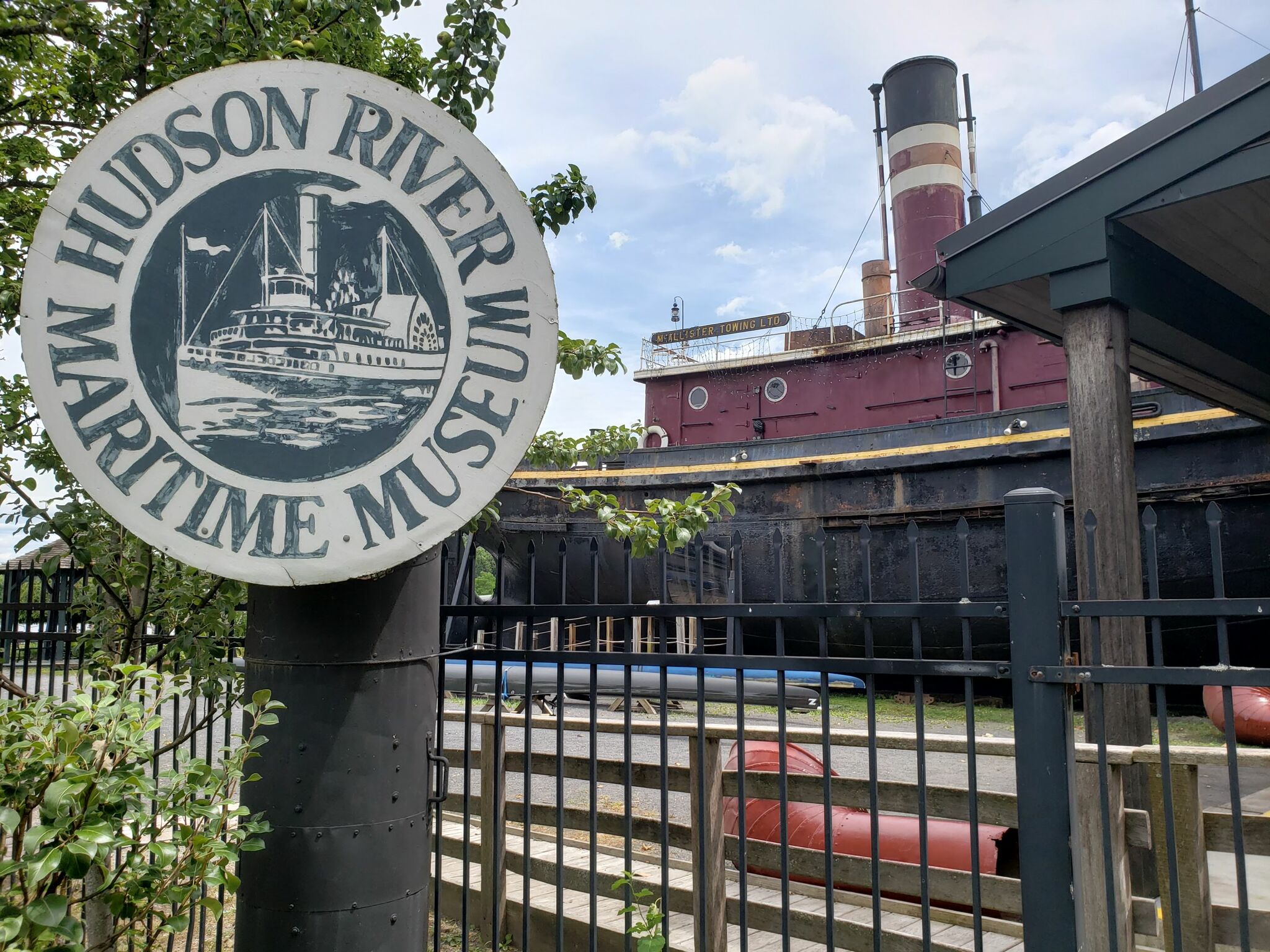 Column Kingston day trip features food, shopping and a tugboat