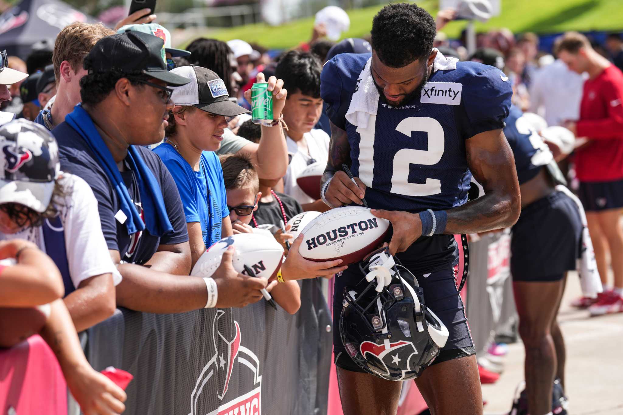 Smith: A perfect day in the rain for Texans