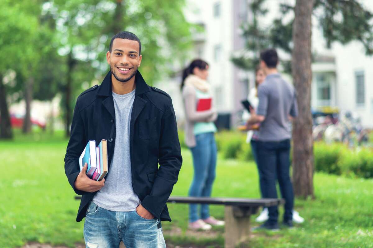 Cost shouldn’t be a barrier when it comes to college, so for students and families seeking financial assistance, it’s important to find a private lender who has your best interests in mind.