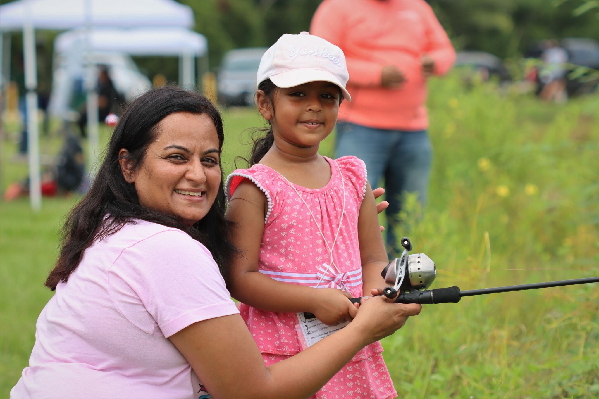 Big Thicket National Preserve rangers giving free fishing lessons