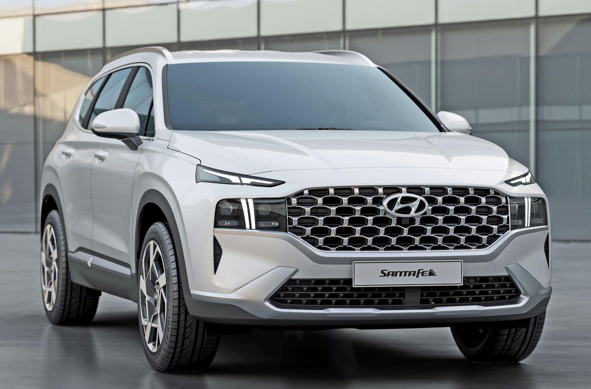 Новинки 2021 г. Hyundai Santa Fe 2021. Хендай Санта Фе 2021. Хёндай Санта Фе 2021 новый. Новый Hyundai Santa Fe 2022.