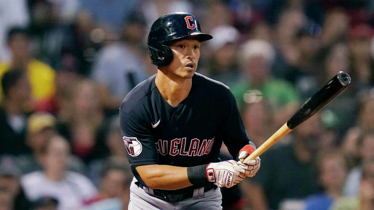 How Steven Kwan is similar to a former Cleveland outfielder