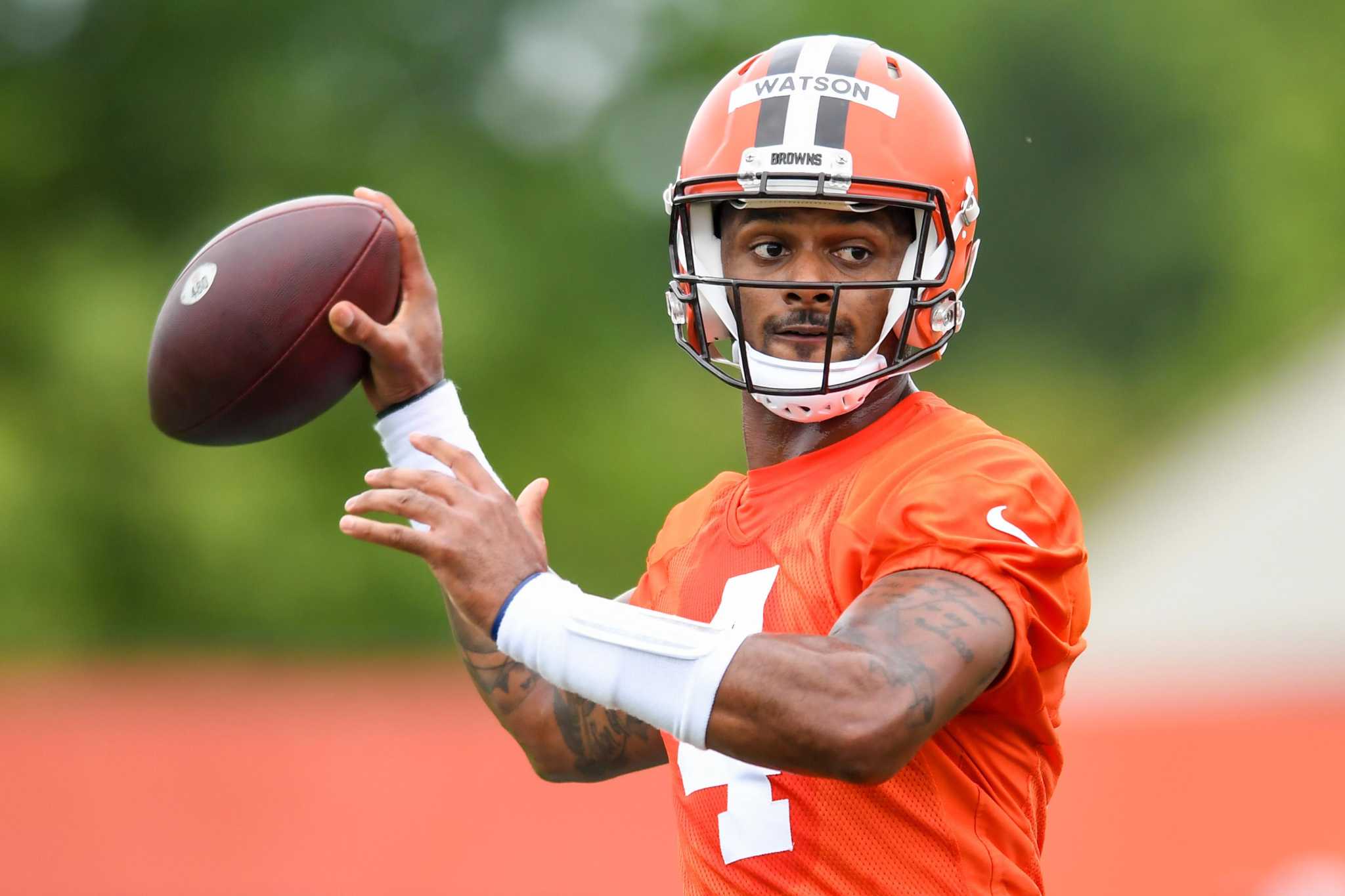 Deshaun Watson: NFL, NFLPA reach settlement to suspend Cleveland