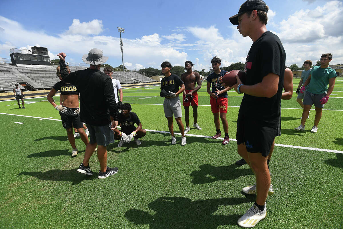 Meet Port Neches-Groves' football team