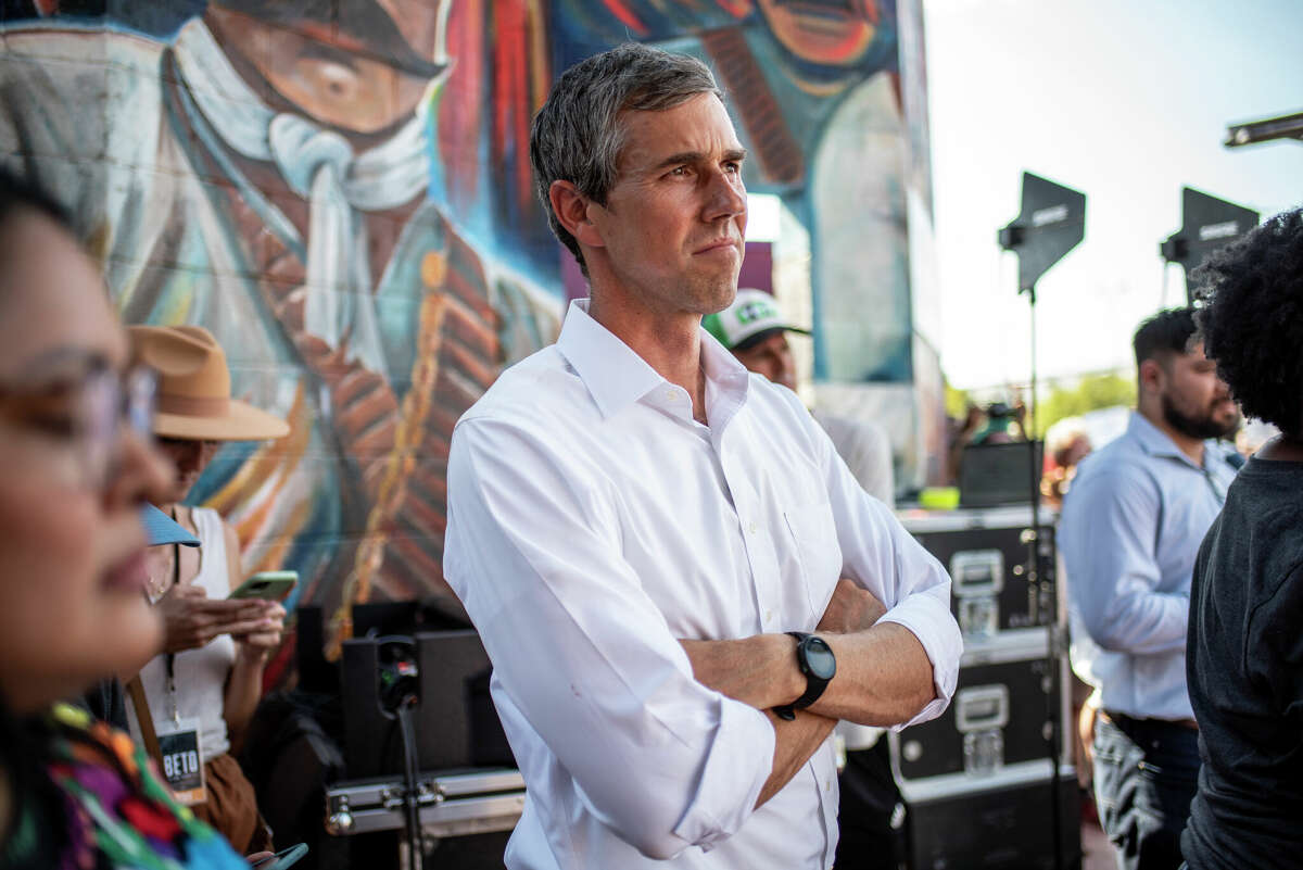 Beto O'Rourke fired back at the heckler and he didn't sugarcoat his response. 