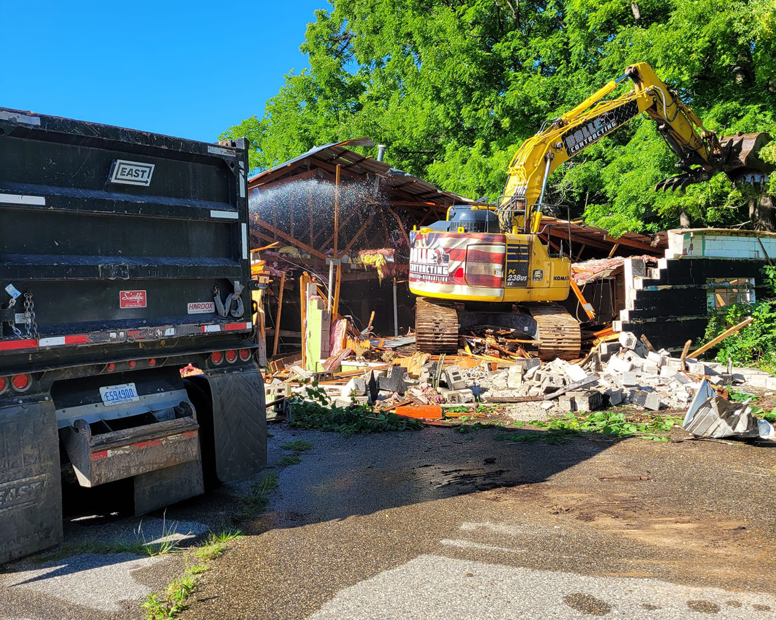 North End Grocery demolished to make room for new Biggby - Vimarsana News