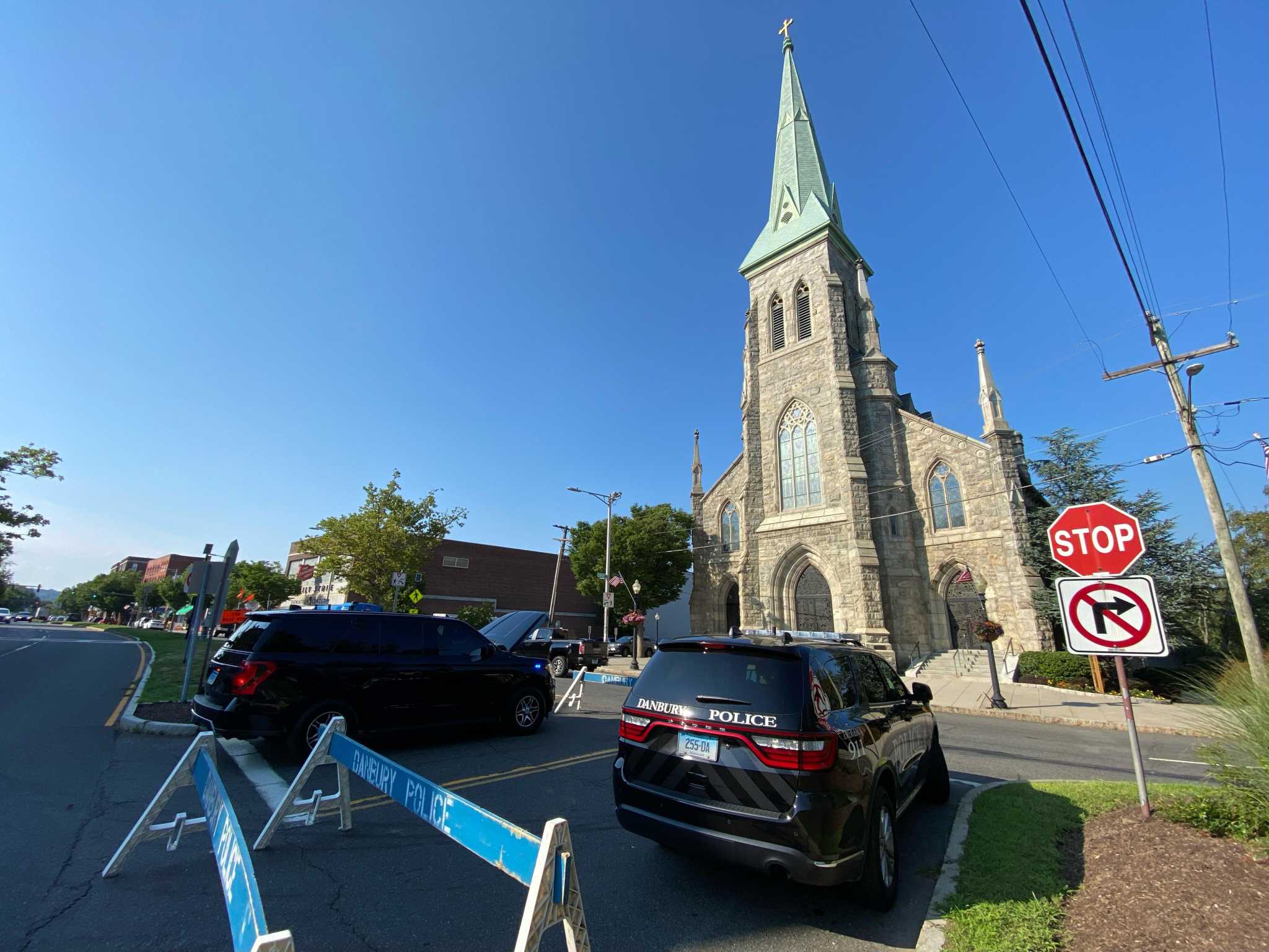 Funeral today for Danbury family killed in murder-suicide - Vimarsana News