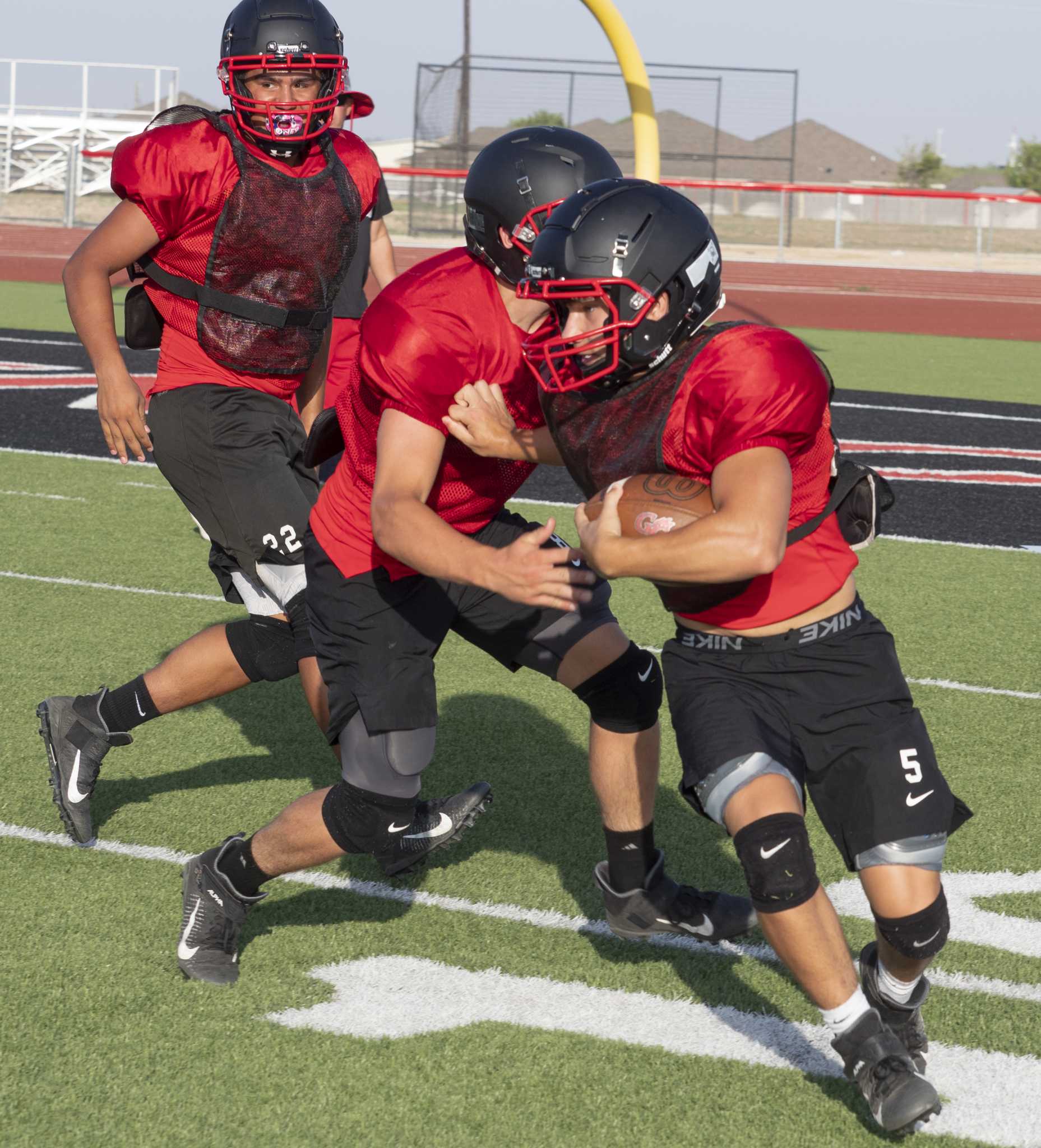 HS FOOTBALL Garden City, Lopez ready for tough schedule