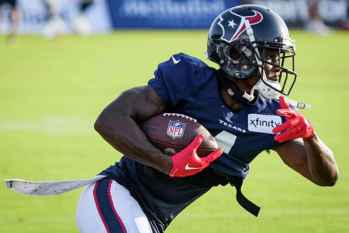 Houston Texans wide receiver Phillip Dorsett (4) runs a pass route