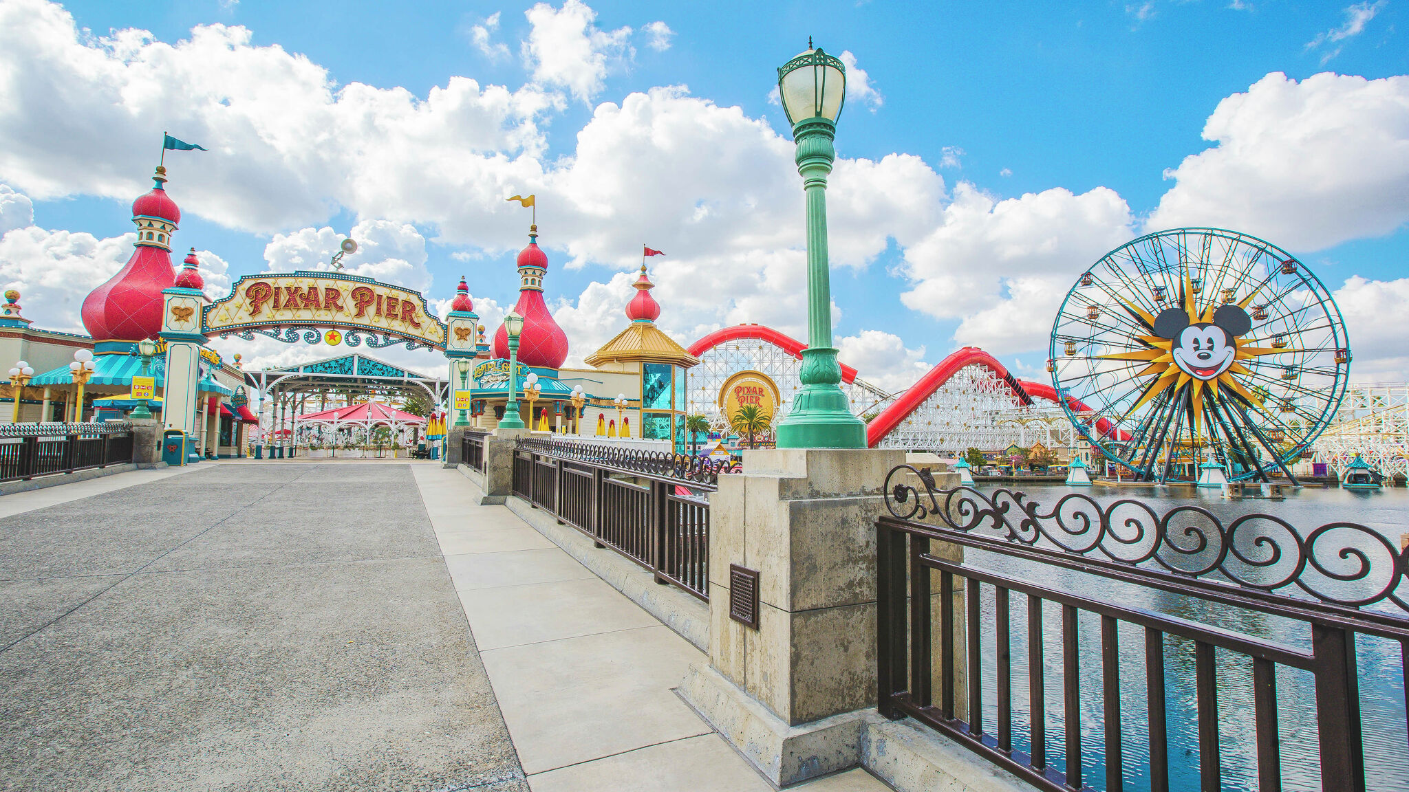 Uncertainty spreads as Disneyland Magic Keys expire for annual passholders