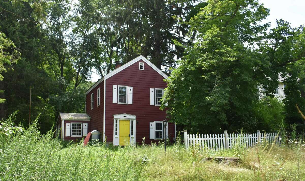 A Boggs Hill Road house under contract to be sold in Newtown, Conn., after the seller cut the price 13 percent in mid-July 2022 to just under $200,000.