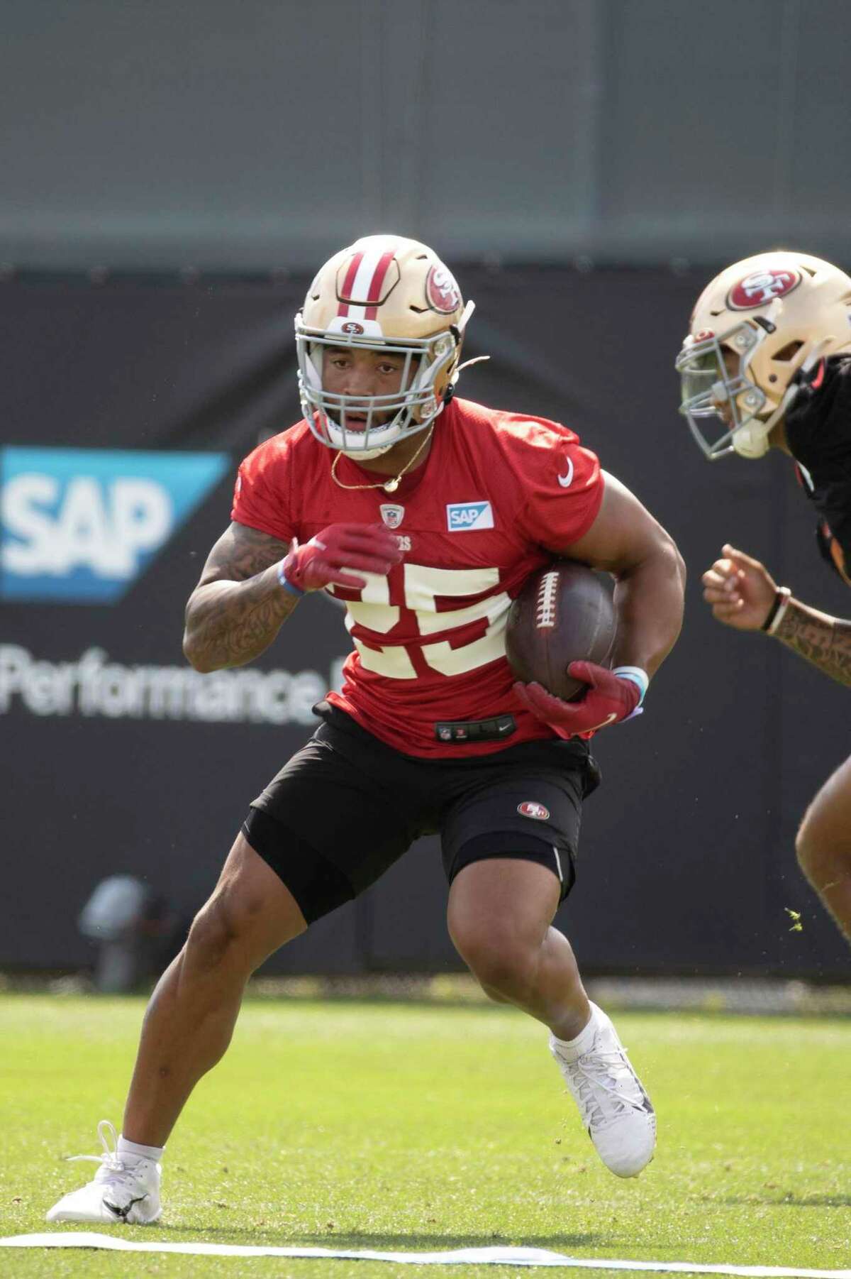Elijah Mitchell Viewed As Top Running Back: NFL World Reacts - The Spun:  What's Trending In The Sports World Today