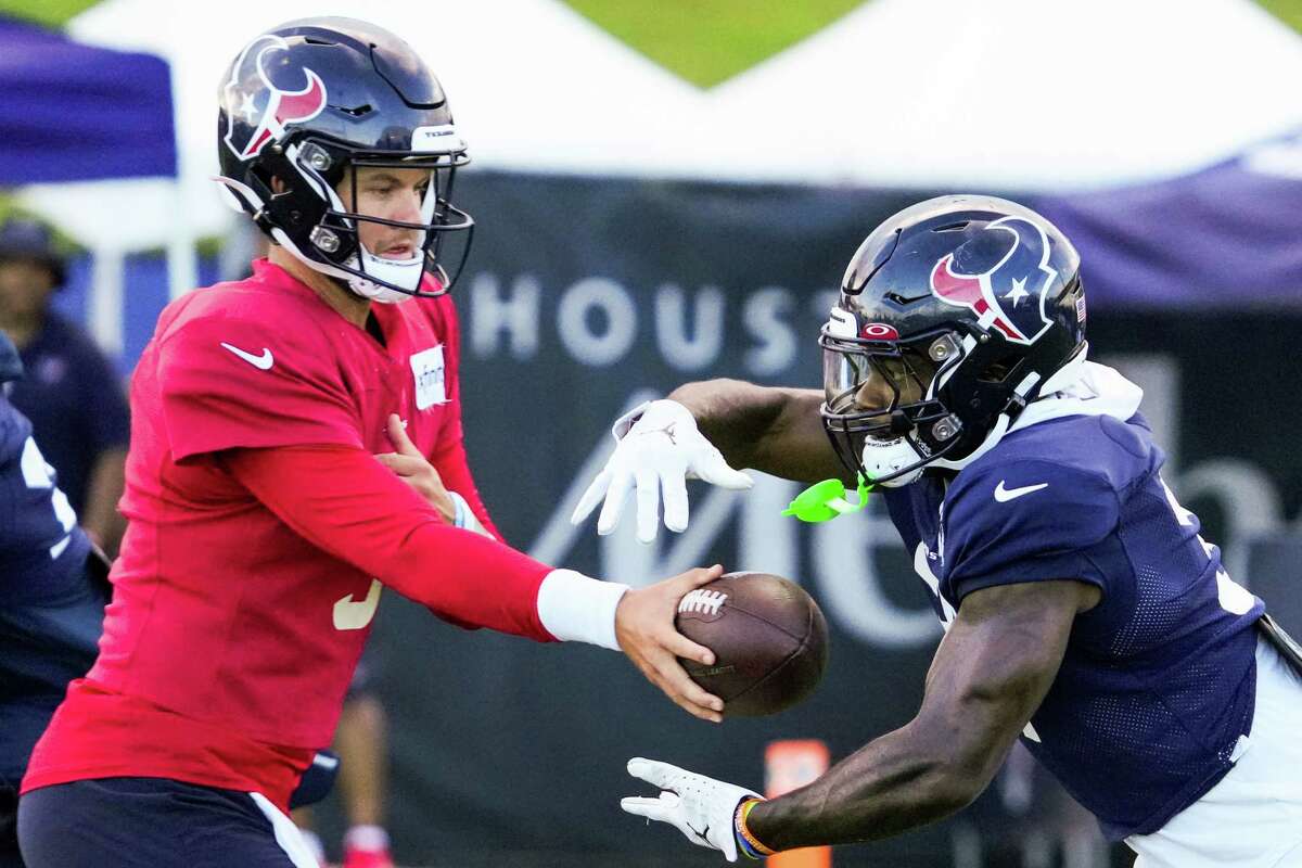 Houston Texans training camp observations: Derek Stingley Jr. on schedule  for first game, Davis Mills taking command