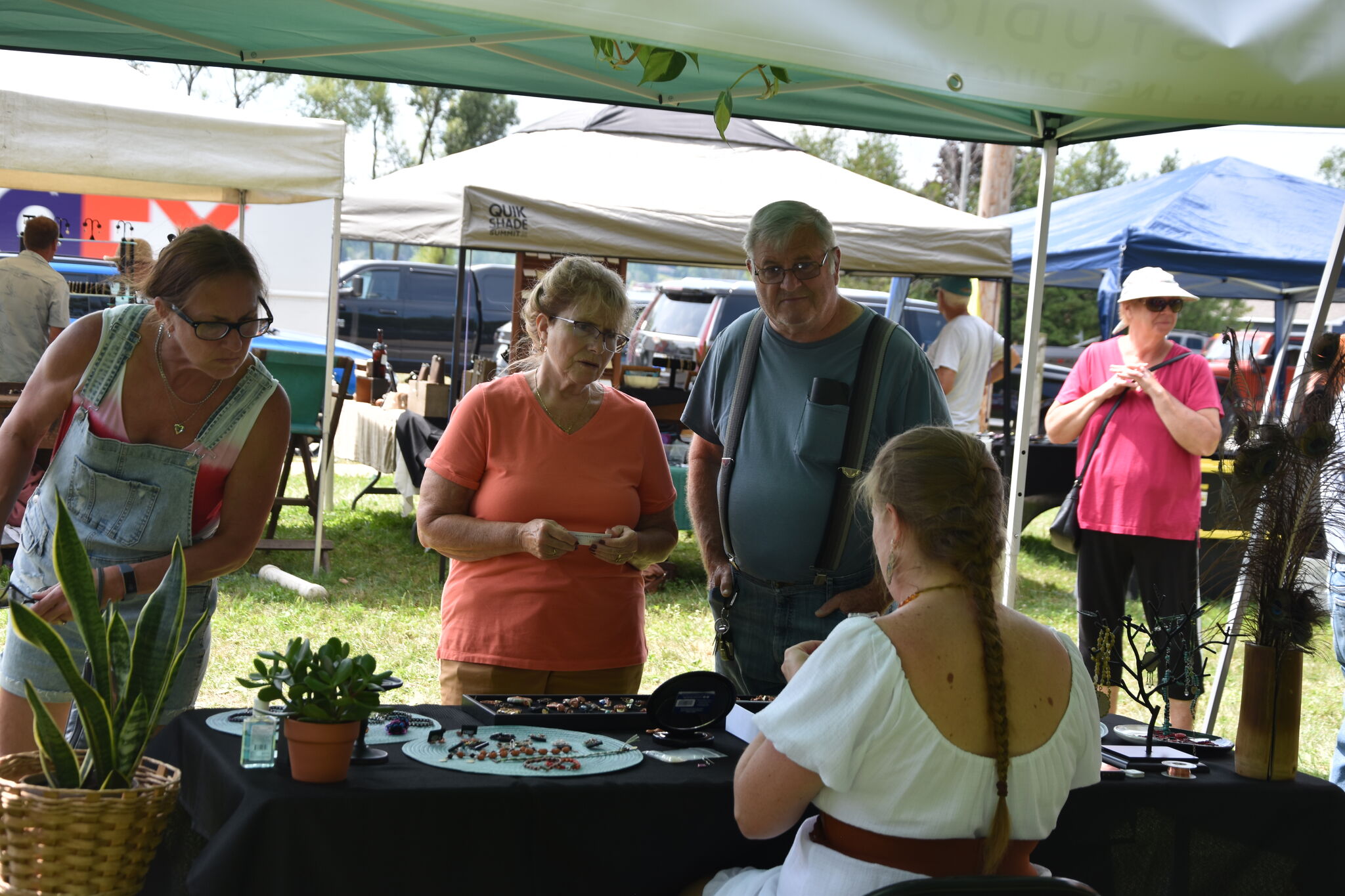 Onekama Days craft show busy with visitors Saturday