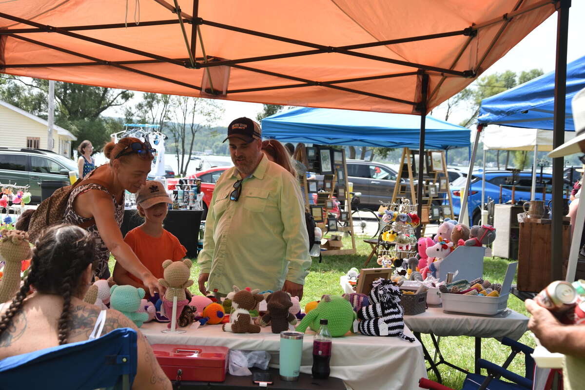 Onekama Days craft show busy with visitors Saturday