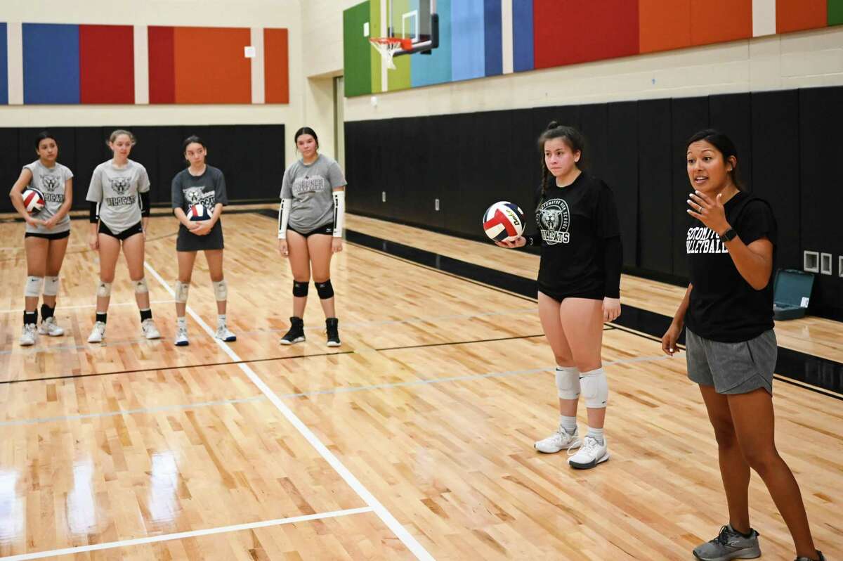 Sotomayor’s head volleyball coach Sarah Morris explains a drill during Monday’s try outs for varsity volleyball. The brand new High school is competing in varsity athletic for the first time this upcoming fall.