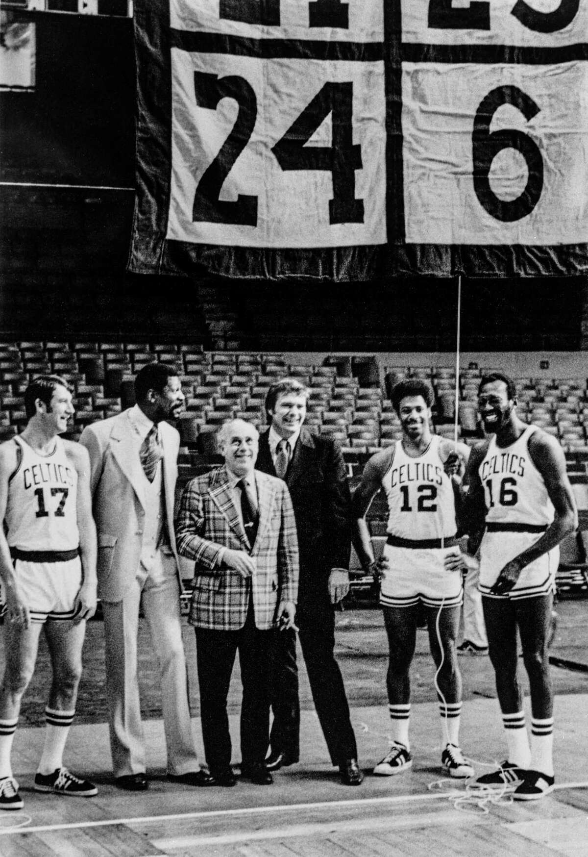 Meeting Bill Russell (aka: Dodger Clinch Day part 1) – Chavez Chronicles