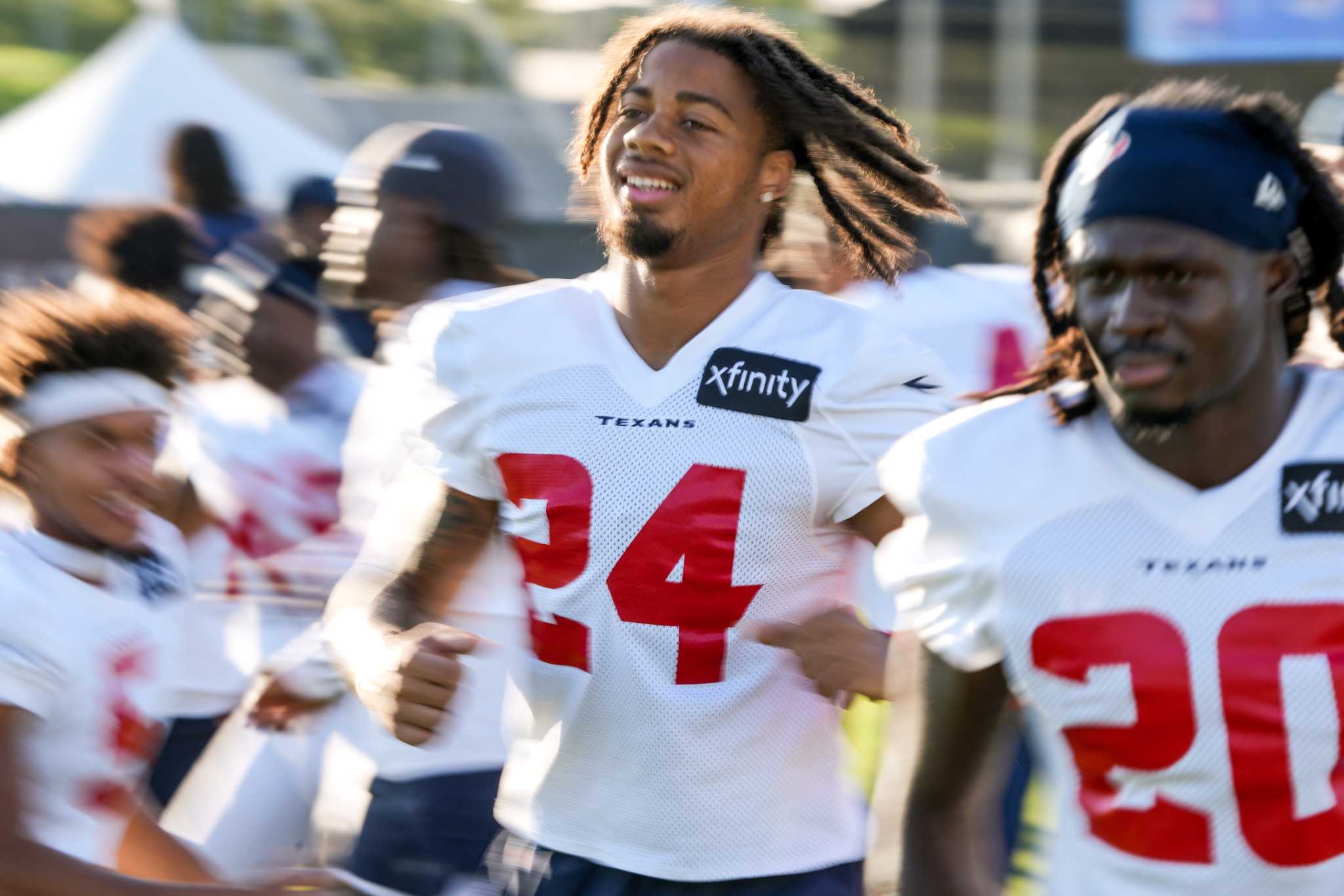 Houston Texans cornerback Derek Stingley Jr. (24) warms up before an NFL  preseason football game against the Los Angeles Rams Friday, Aug. 19, 2022,  in Inglewood, Calif. (AP Photo/Kyusung Gong Stock Photo - Alamy