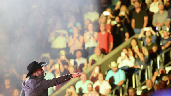 Garth Brooks reveals his abs, favorite BBQ, hilarious fitness tips, and  more ahead of his NRG Stadium show - CultureMap Houston