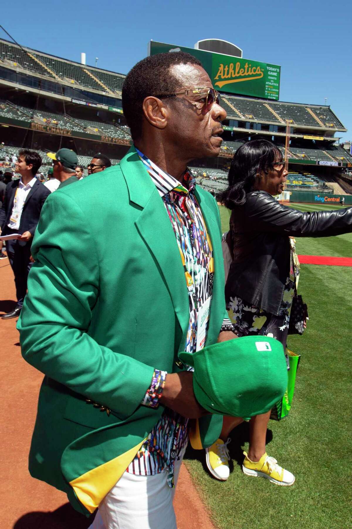 Oakland A's on X: Hall of Famer Rickey Henderson is the Athletics  franchise leader for lead-off home runs with 43 🐐 #BlackHistoryMonth