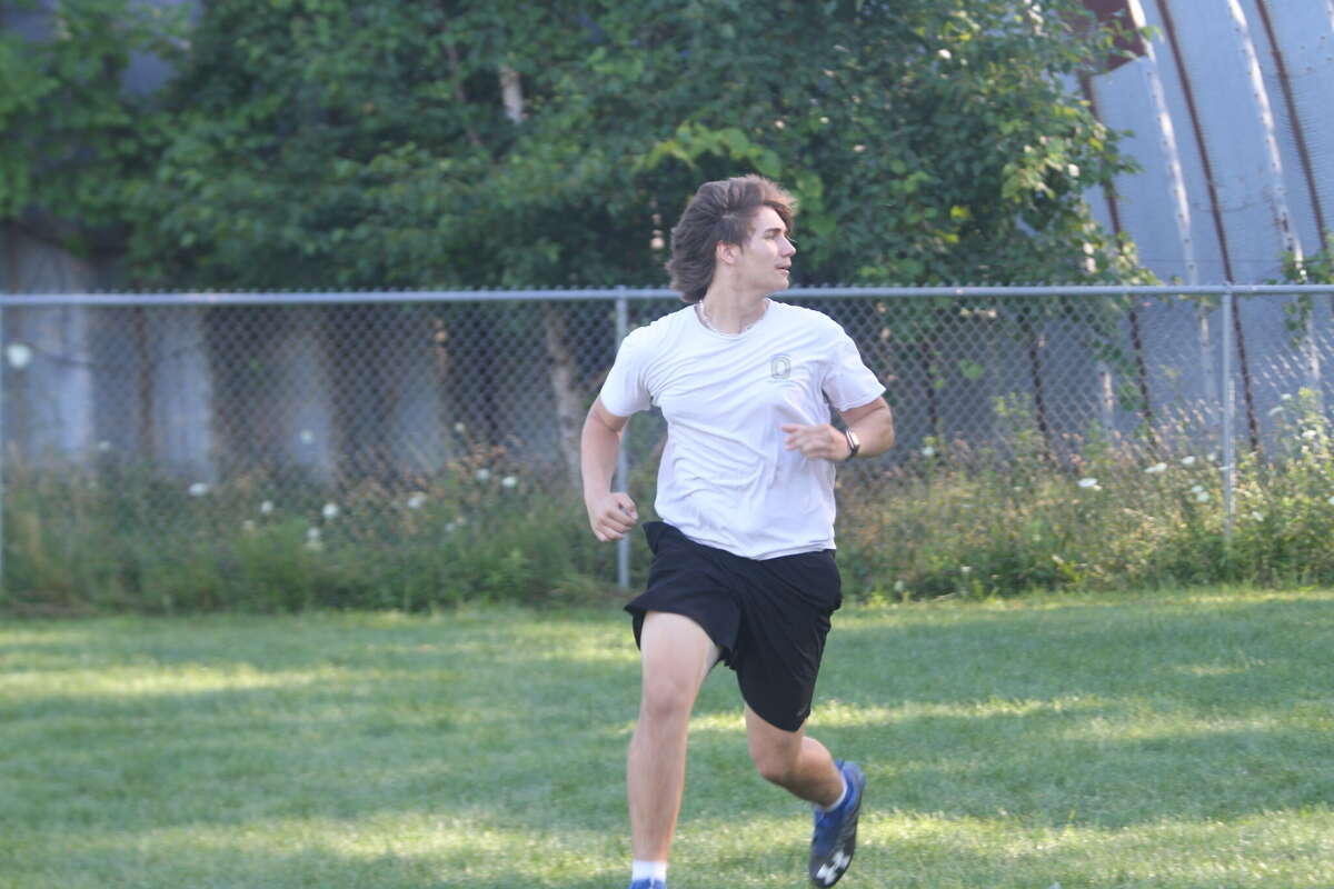 Onekama football prepares for 2022 opponents