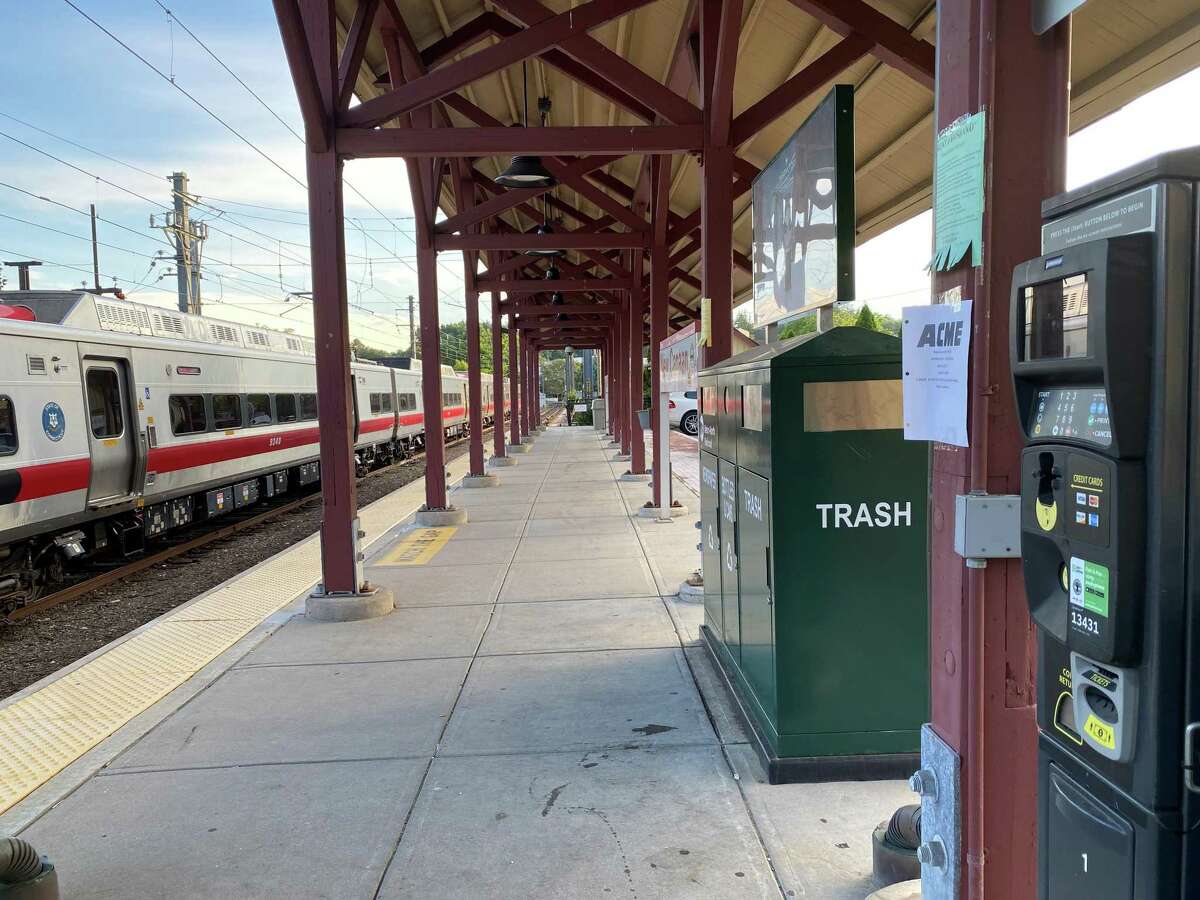 Commuters may pay for daily parking at New Canaan train station. Picture taken Aug. 2022.
