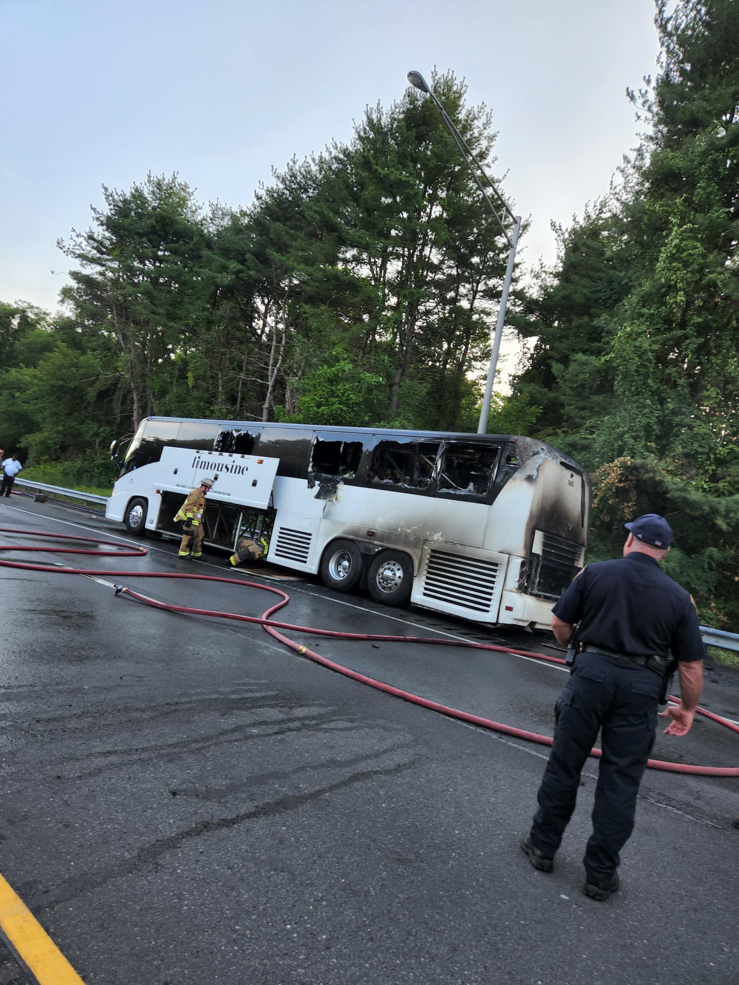 Officials: Driver escaped burning coach bus in Shelton - Vimarsana News