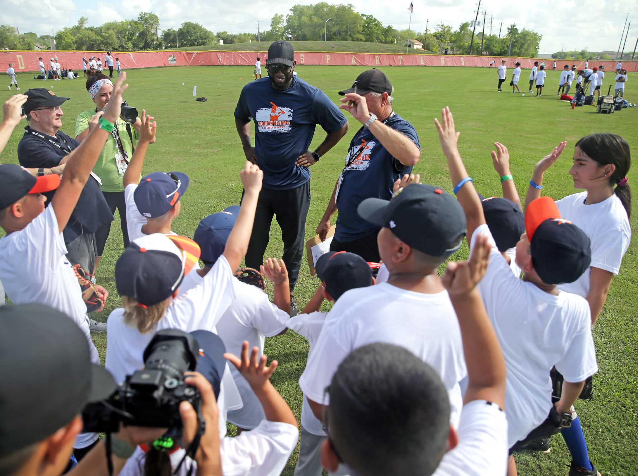 Yordan Alvarez Makes a Big Defensive Statement — Baseball's Most Underrated  Star Keeps Adding More to His Game