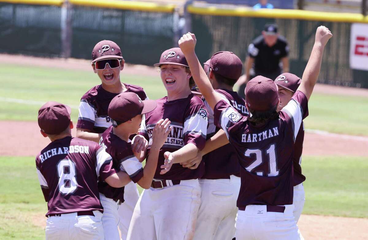 Youth baseball teams advance to national regional round