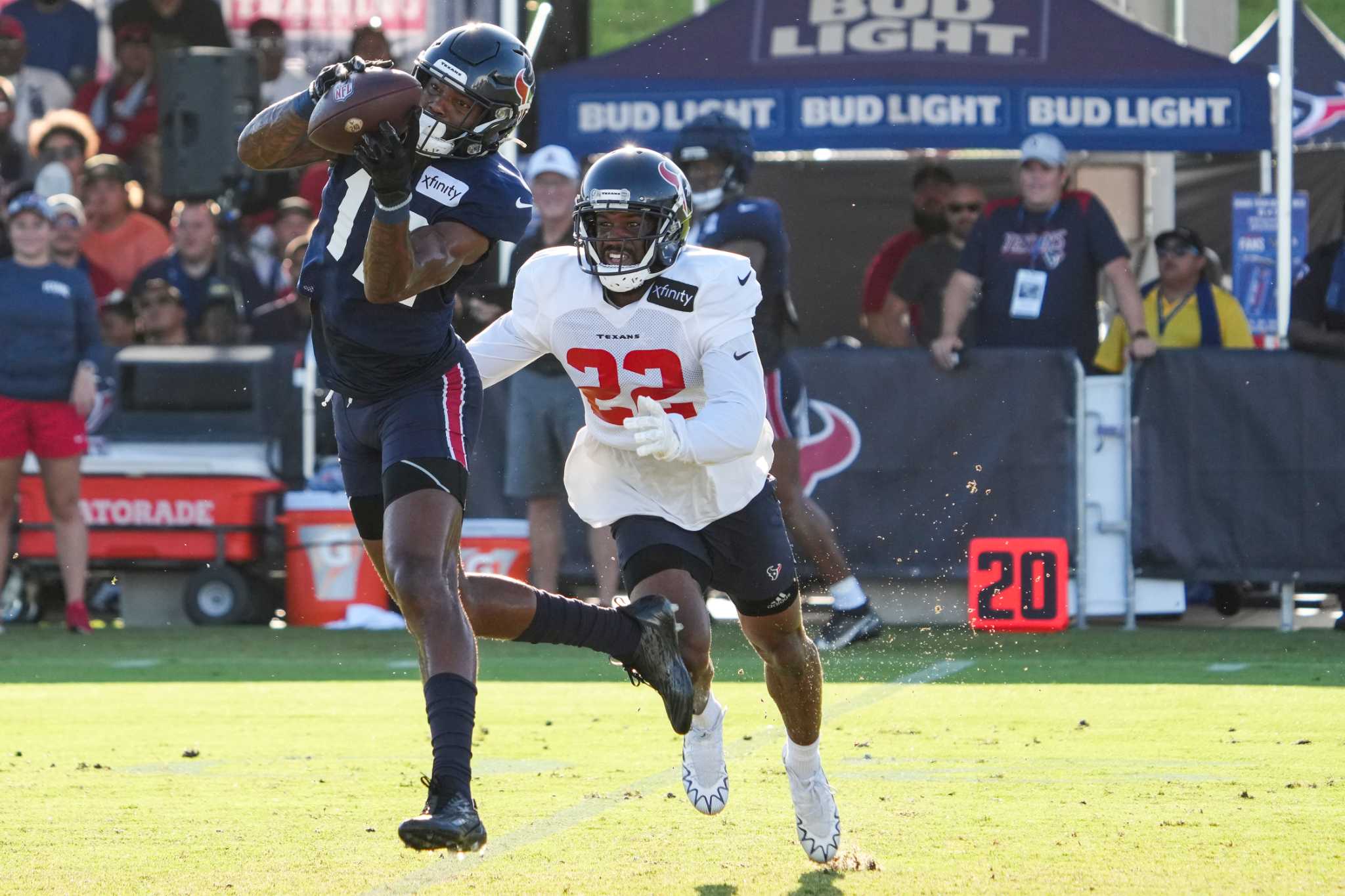 Houston Texans: Team signs cornerback Fabian Moreau