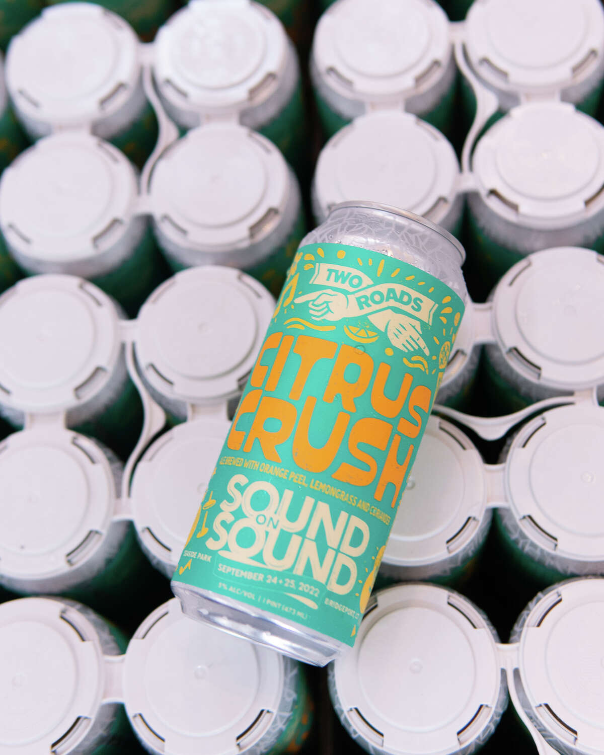 Citrus Crush es el resultado de una asociación entre Sound On Sound y Two Roads Brewing.