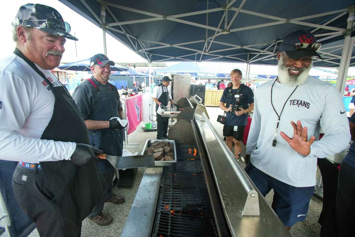 Texans Chairman and CEO (and Grill Master) Cal McNair was back on Reddit  Thursday night answering fan questions. He covered topics like the new  uniforms, the media and much more.