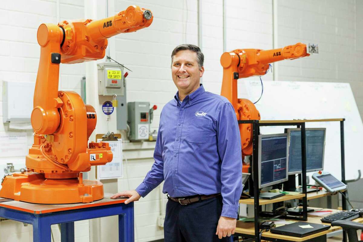 Paul Evans, director of manufacturing and robotics technologies at Southwest Research Institute, joined the organization in 1997. “I came over here and looked through this building and saw cool machines and robots in action,” he said. “I just knew that’s what I wanted.”
