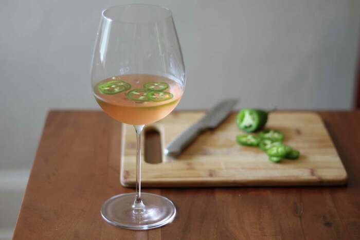 People Are Adding Sliced Jalapeños Into Their Glasses Of Rosé Wine